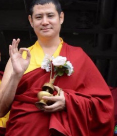 Zuri Rinpoche  